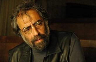 کیمایی به پرستویی: با پول من سالی یک فیلم دفاعی بازی کنید