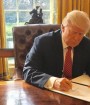 ترامپ طرح تحریم‌های ایران، روسیه و کره شمالی را امضا کرد