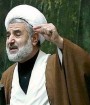حسن روحانی در حال پهن کردن فرش قرمز برای دشمن است