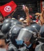 در تونس حکومت نظامی وضع شد